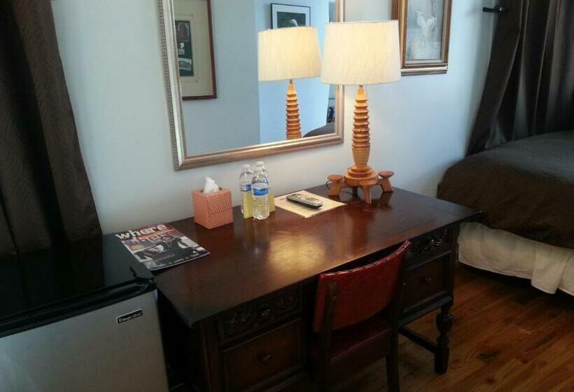 스탠다드 트리플 룸, Ray's Bucktown Bed And Breakfast
