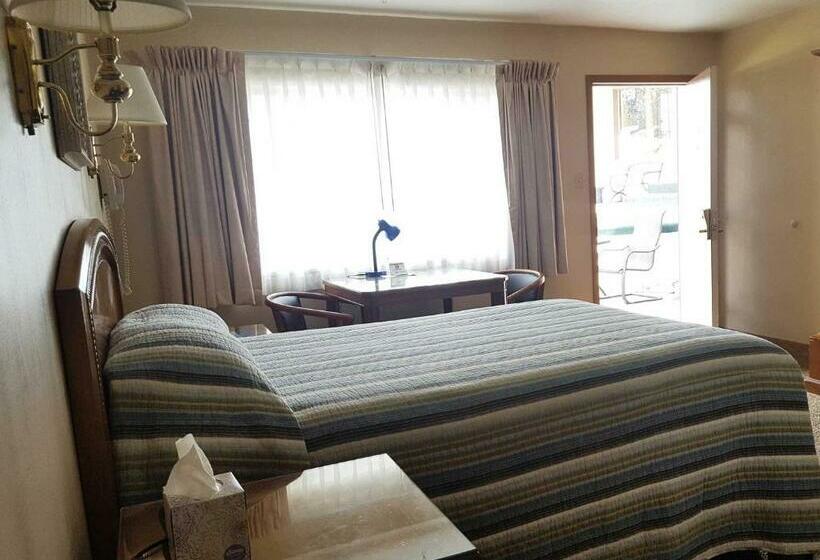 Номер Стандарт, Bristlecone Motel
