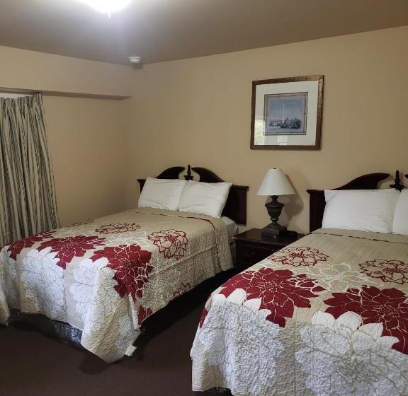 Номер Стандарт 2 Двуспальные Кровати, Clarysville Motel