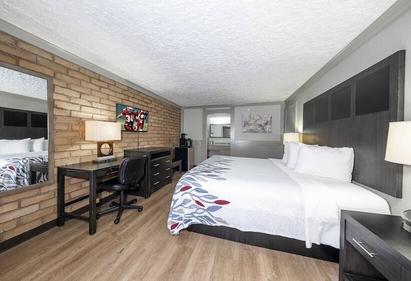 Номер Deluxe, Red Roof Inn Monroe