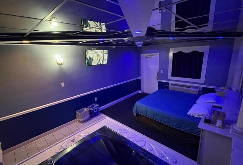 스위트, Gallery Holiday Motel