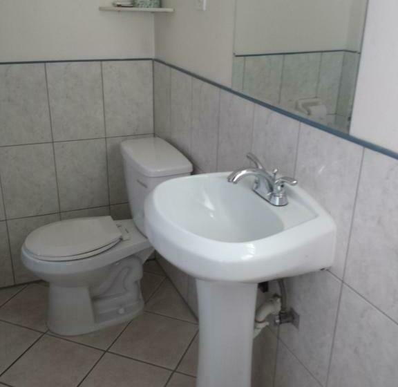 Номер Стандарт, New Kansan Motel