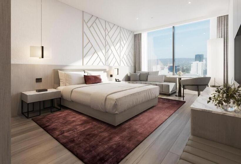 스위트, Adelaide Marriott