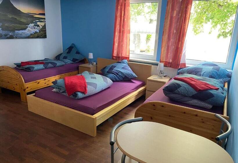Семейный Номер, Pension Am Bahnhof