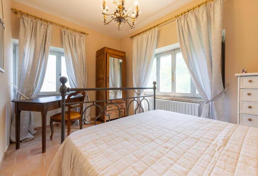 Номер Стандарт с Гидромассажем, Casale Belvedere   Salt Pool And Garden