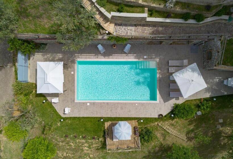 Номер Стандарт с Гидромассажем, Casale Belvedere   Salt Pool And Garden
