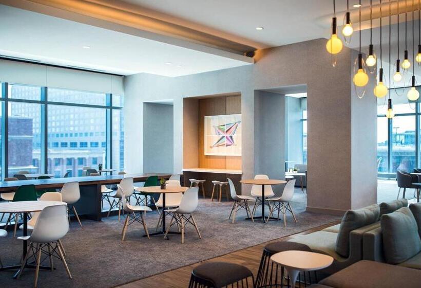 Стандартный Номер Кровать Кинг, Marriott Marquis Chicago