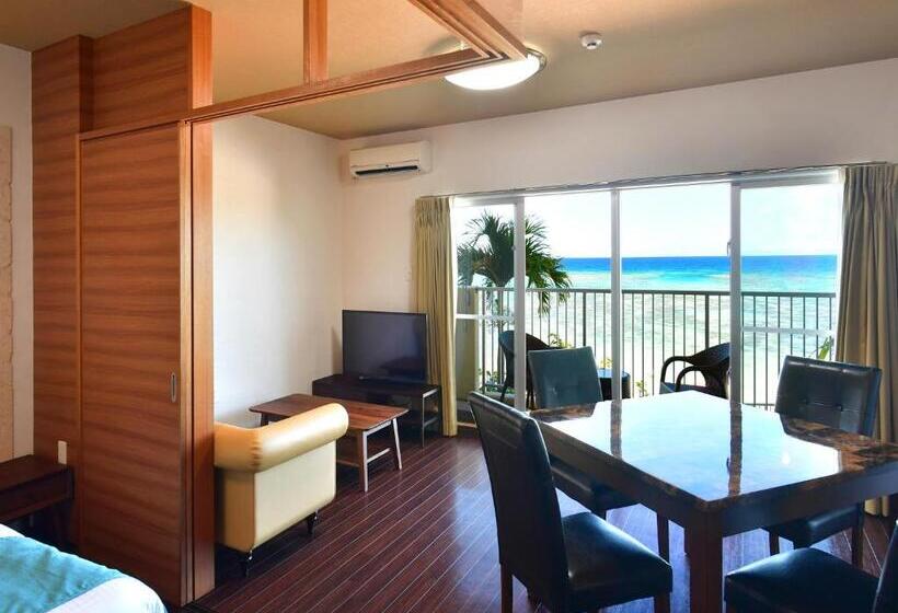 デラックスの４人部屋, Churaumi On The Beach Motobu