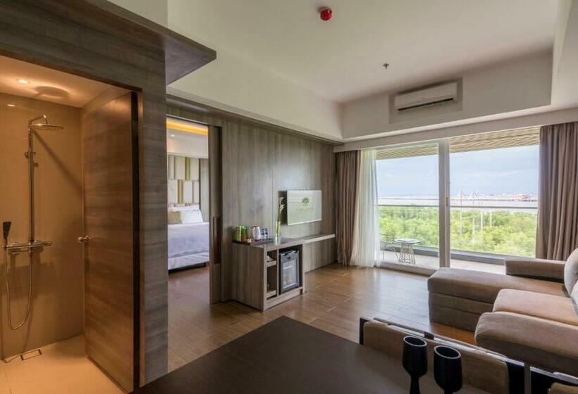 سوییت, The Crystal Luxury Bay Resort Nusa Dua