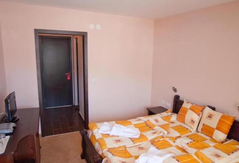 Номер Стандарт, Family Hotel Iskar
