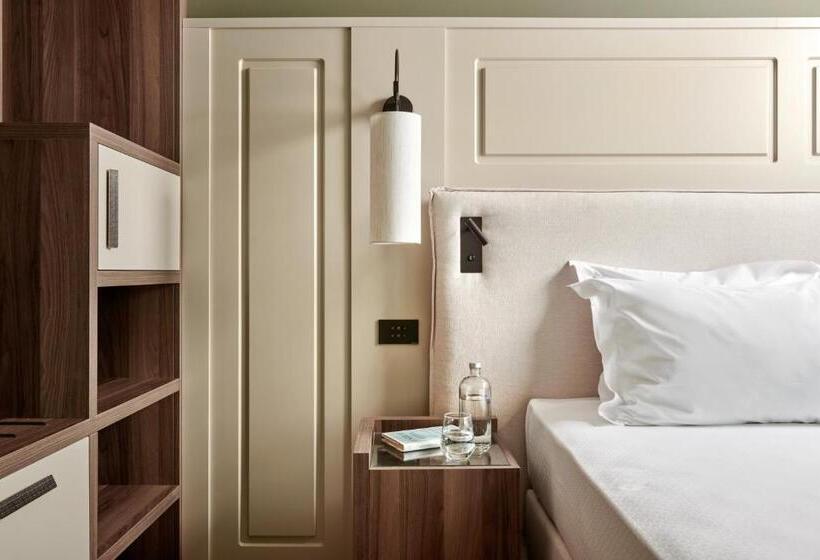 바다 전망 스위트, Maximilian Suites