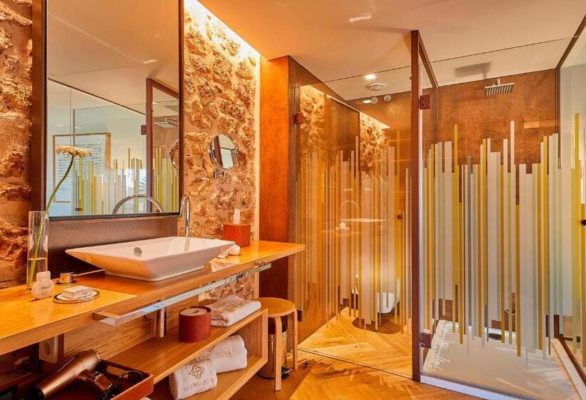 جناح جونيور ديلوكس, Sa Creu Nova Petit Palais Art & Spa