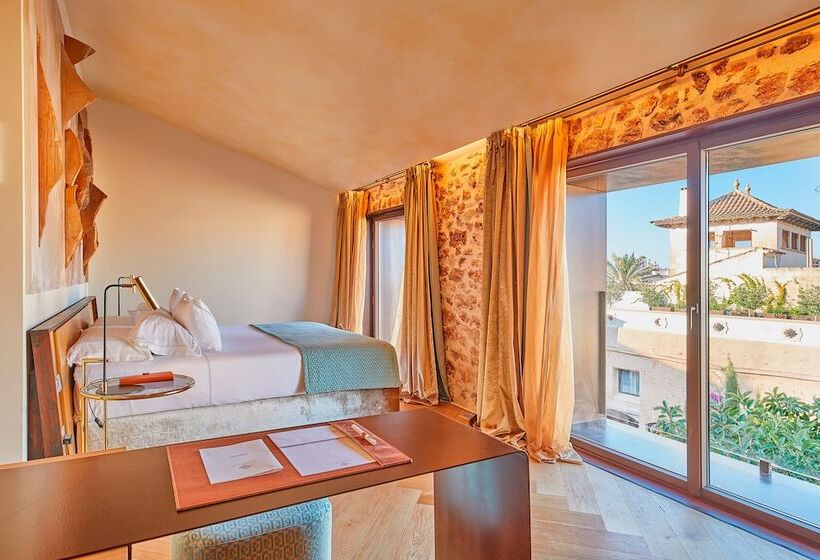 جناح جونيور سوبريور, Sa Creu Nova Petit Palais Art & Spa