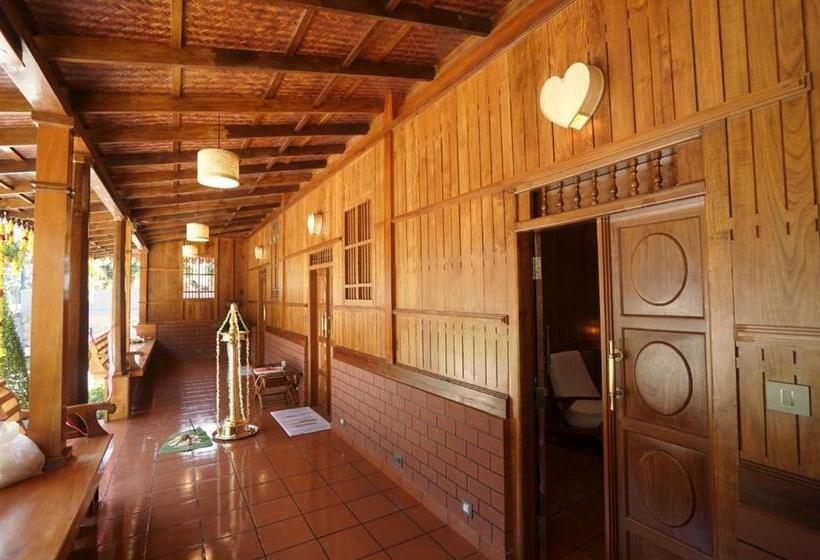 Номер Deluxe, The Rustic Manor