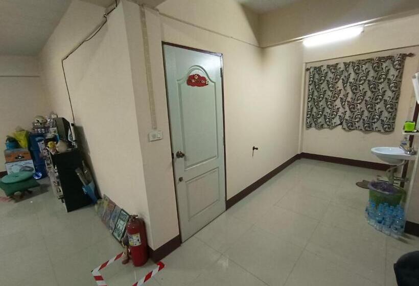 Номер Economy, Somkiet Sompong Hostel