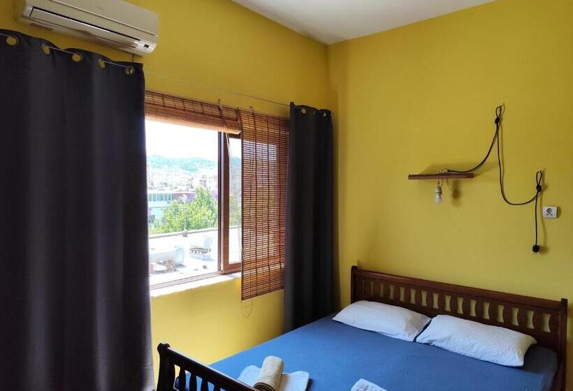 디럭스 룸, Hostel Albania Loft