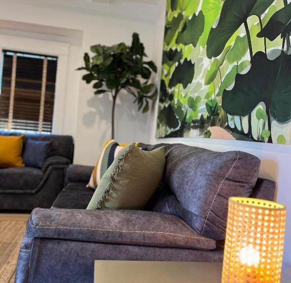 اتاق لوکس, Echo Zen Hostel