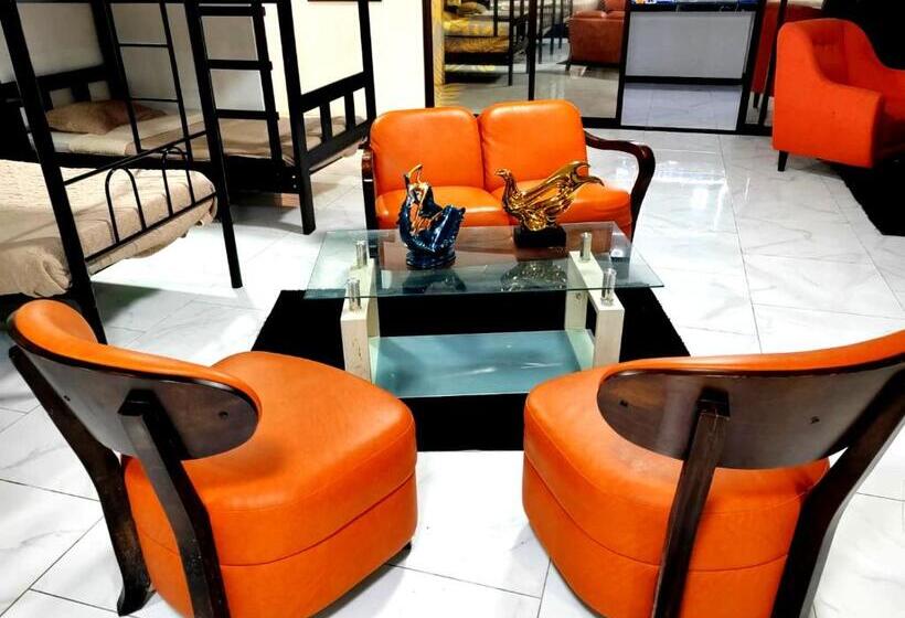 Family Suite, Nature