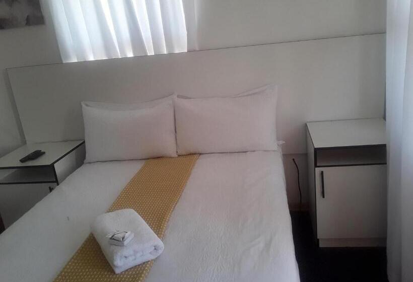 اتاق اکونومی یک تخته, Bruvita Guest House