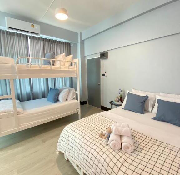 패밀리 룸, Triple J Hotel Trang