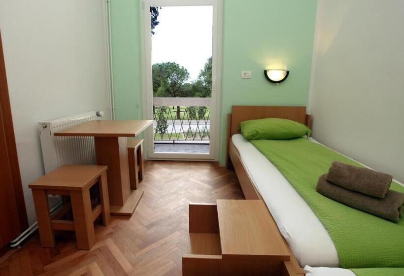 اتاق استاندارد, Hostel Soline