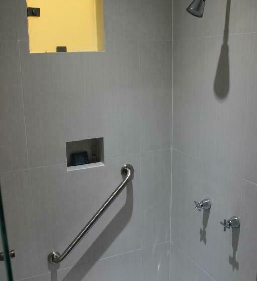 سوییت جونیور, Orizaba Inn