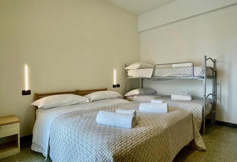 Pokój Czteroosobowy Standard Widok Morze, Altamarea Cesenatico