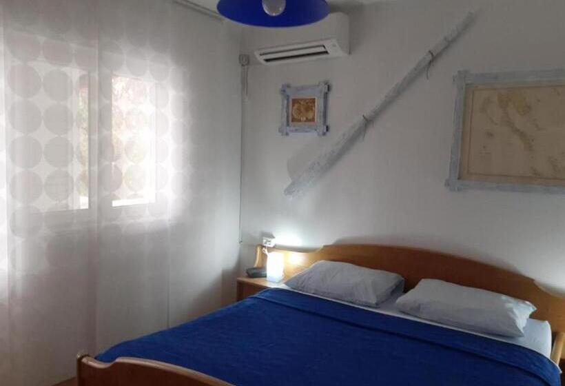 Студия Стандарт, Guest House Green Corner Supetarska Draga