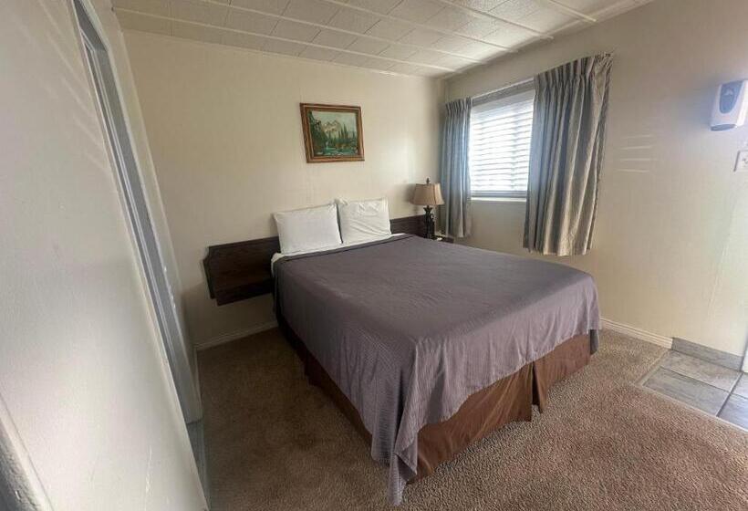 Номер Economy, Grand Central Motel