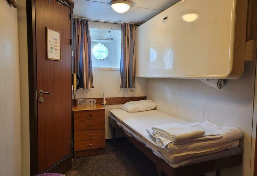 스탠다드 룸, Laivahostel S/s Bore