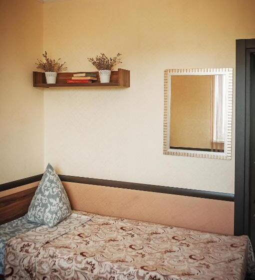 اتاق استاندارد سه نفره, Avto Spa