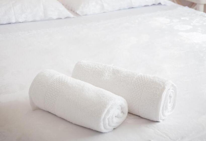 سوئیت با تخت بزرگ, Avto Spa