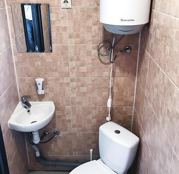 سوئیت با تخت بزرگ, Avto Spa