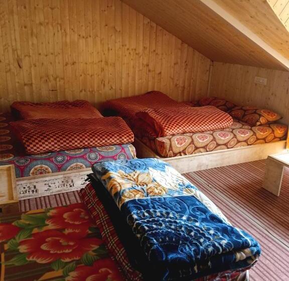 스탠다드 룸 킹사이즈 침대, Himalayanbuddhaadventureaulicamp