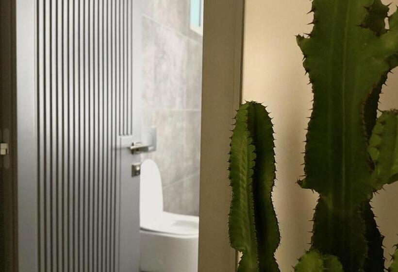 غرفة عائلية مطلّة علي الحديقة, Anchor Luxury Rooms