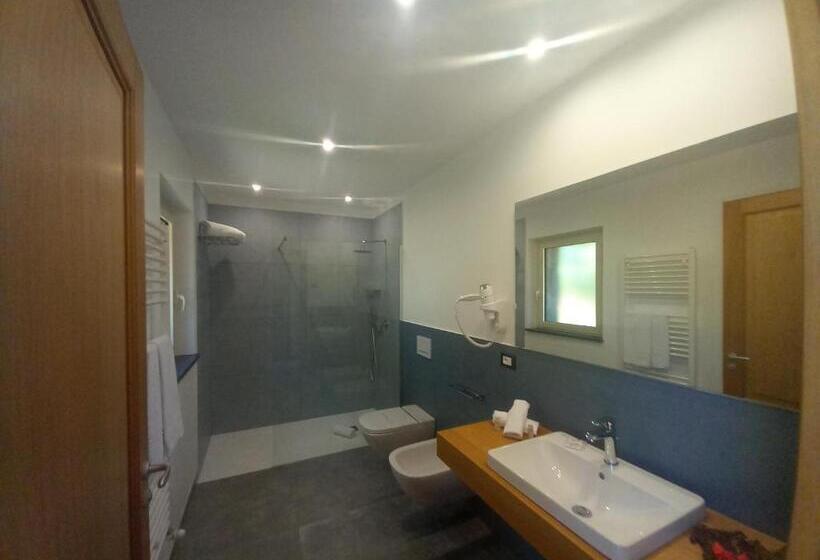 标准三人间, Agriturismo Lumia Resort