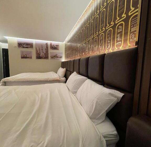 سوییت خانوادگی, Comfort Inn Sphinx View