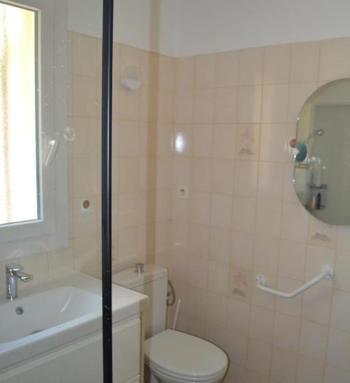 خانه 1 خوابه, Maison Rénovée Avec Terrasse Privative Et Jardin Au Centre De Gemenos