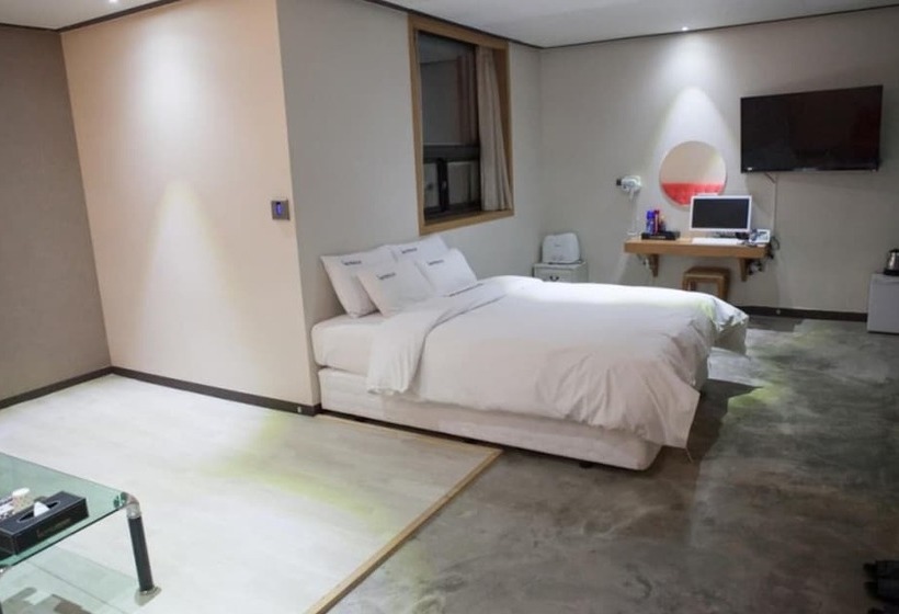 Номер Deluxe, Namwon Sanriji Hotel Pension