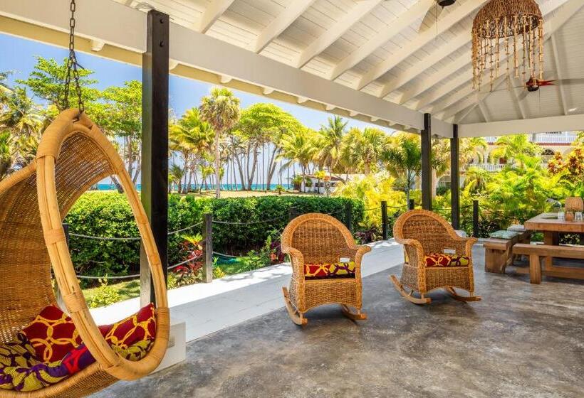 بنجلو سوبيريور, El Encuentro Surf Lodge