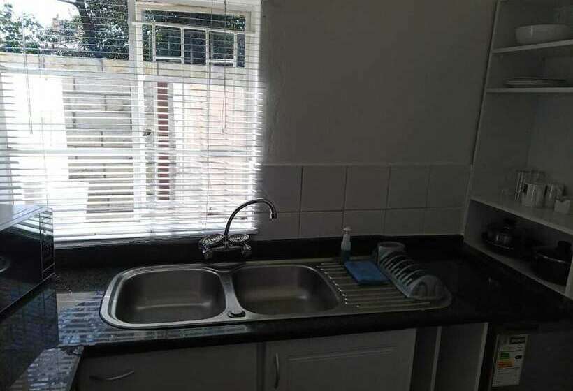 Quarto Estandar, Gewel Guesthouse