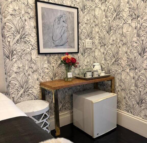 Люкс Повышенной Комфортности, Smithgrove Guesthouse