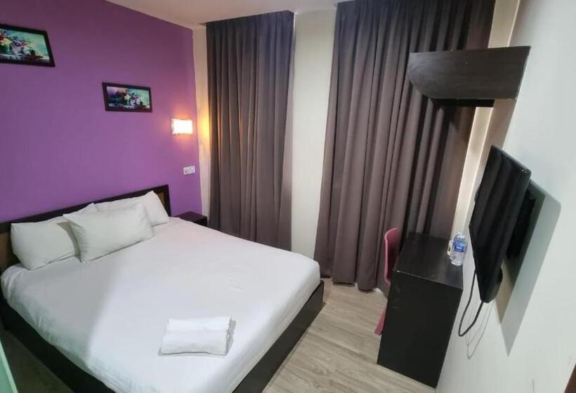 Номер Deluxe, One Point Hotel @ King Centre