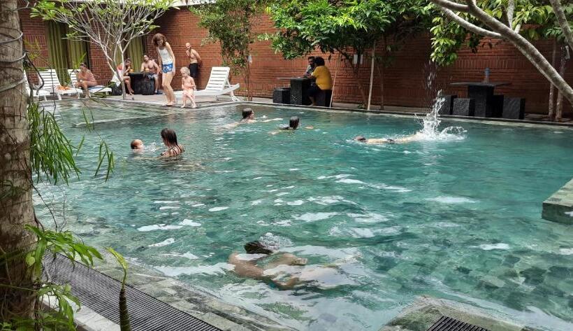 Quarto Estandar, Nirmala Villa