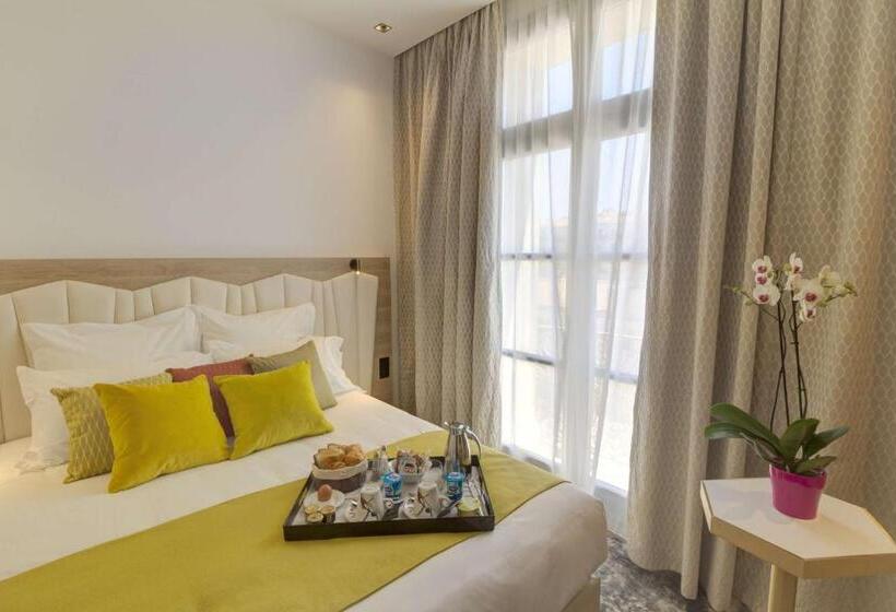 Классический Номер, Best Western Plus  Comedie Saintroch