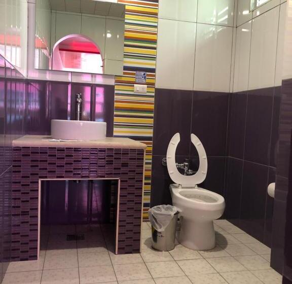 Quarto Estandar com Hidromassagem, Hotel & Villas 7