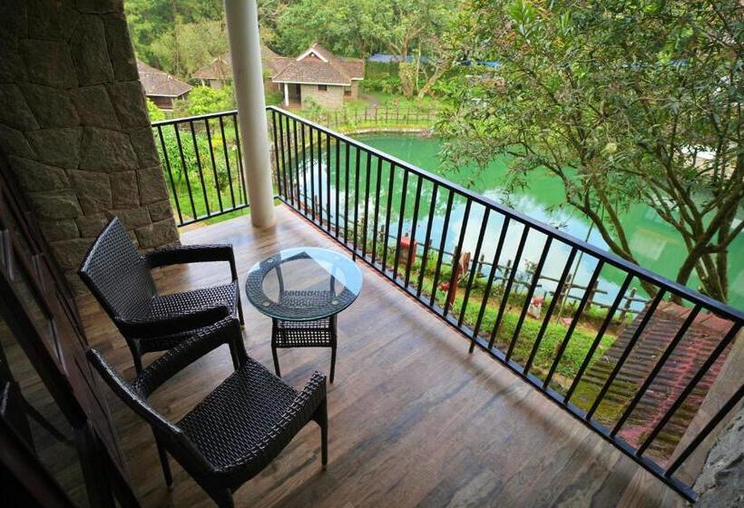 デラックスルーム, Adrak Summer Sand Hill Resort Vagamon