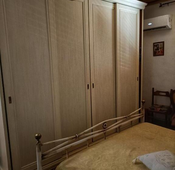 اتاق استاندارد, Tante Elke Haus