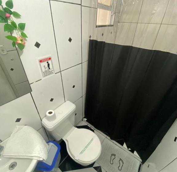 اتاق استاندارد چهار تخته, Pousada Downtown
