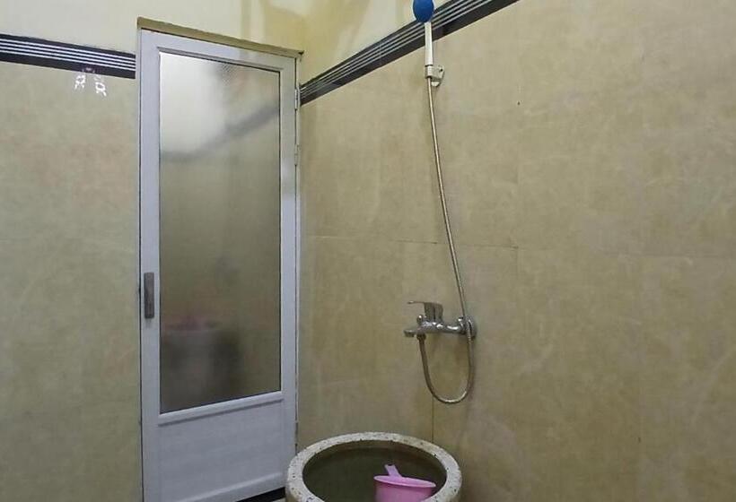 اتاق استاندارد, Reddoorz At Dien Homestay Syariah Alun Alun Pasuruan
